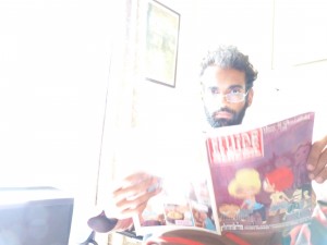Gros Pyves en pleine lecture.
